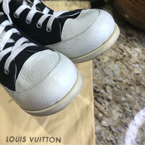 Louis Vuitton Paris Fastball Navy High Top Leather Sneakers EUR 30/US 13 Big Kid - Picture 8 of 13
